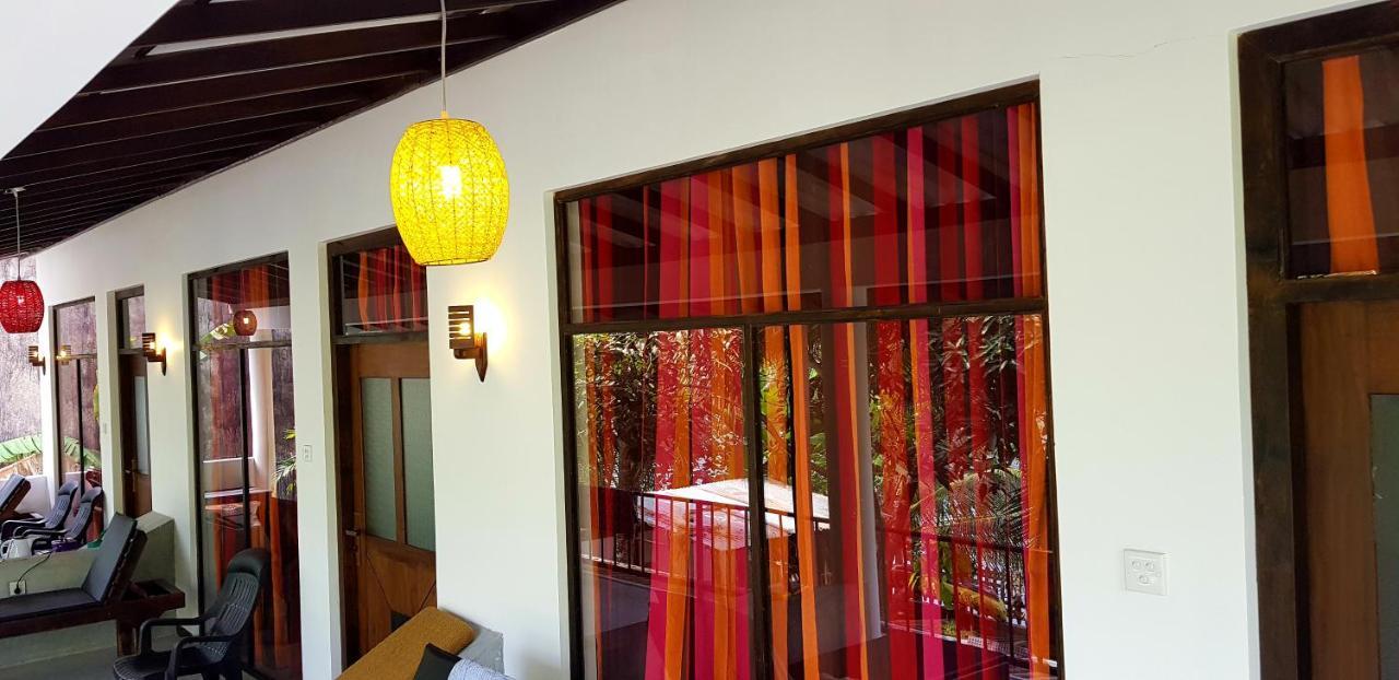 Luvi Lucas River Side Weligama Exterior foto